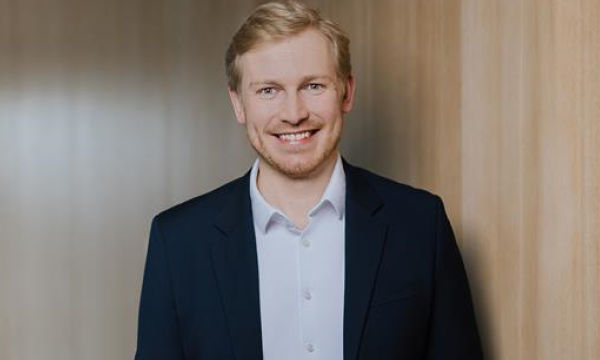 Come il settore automobilistico europeo sta lottando contro i dazi USA e l’elettrico