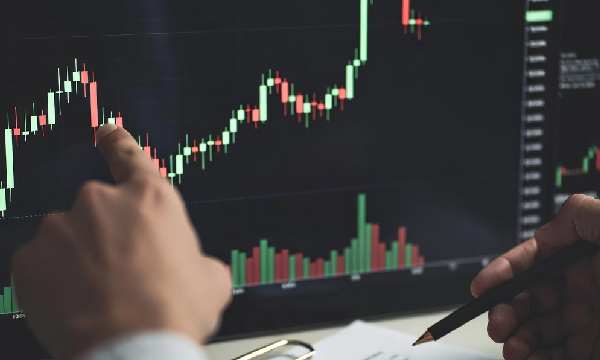 L'oro nero non ferma la corsa dei chip: i mercati finanziari asiatici sfidano le tensioni in Medio Oriente