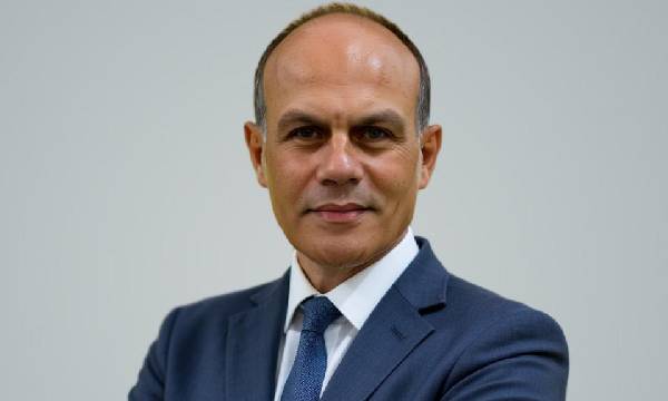 Il 77% delle realtà produttive sta già investendo in AI, ma non basta
