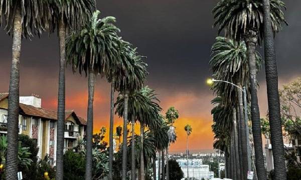 Incendi a Los Angeles: un bilancio da capogiro, perdite stimate oltre a 150 miliardi di dollari