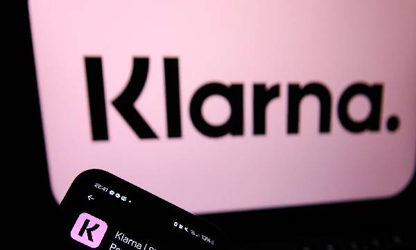 Klarna lancia la nuova sfida alle banche in Italia: cashback e benefit fino a 6.000 euro