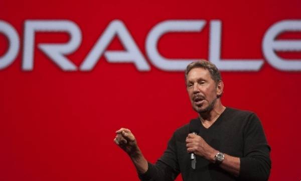 Larry Ellison ci ripensa e blocca la vendita di azioni Oracle per 7,5 miliardi