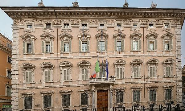 Il debito pubblico italiano supera il record storico e mette alla prova la tenuta dei conti a Roma