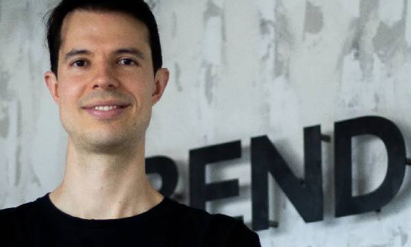 La strategia di Bending Spoons dietro l'acquisto di Tractive e il futuro dei pet wearable