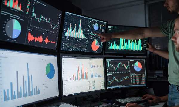 Perché le borse asiatiche volano mentre lo yen tradisce la BOJ