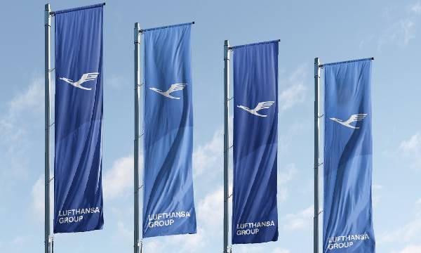 Lufthansa taglia 20.000 voli per il caro carburante: la nuova mappa dei collegamenti in Europa e ITA Airways