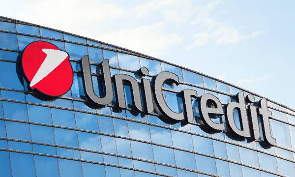UniCredit accelera sulla Grecia: sale al 20% in Alpha Bank