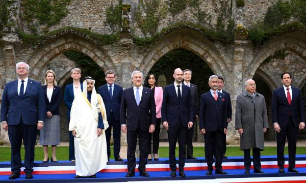 Accordo G7 per lo Stretto di Hormuz: il piano per salvare il commercio mondiale e la pressione di Trump sugli alleati