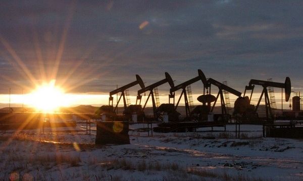 Le 5 cose da sapere per investire nel petrolio