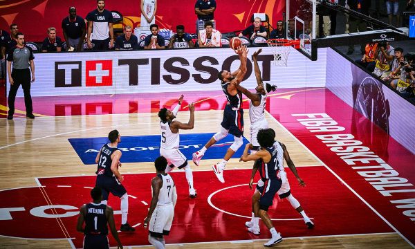 Tissot estende la partnership con la FIBA fino al 2027